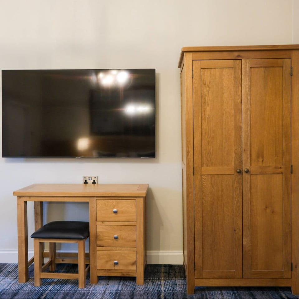 The Glen Mhor Hotel and Uile-bheist Brewery & Distillery Hotel in Inverness