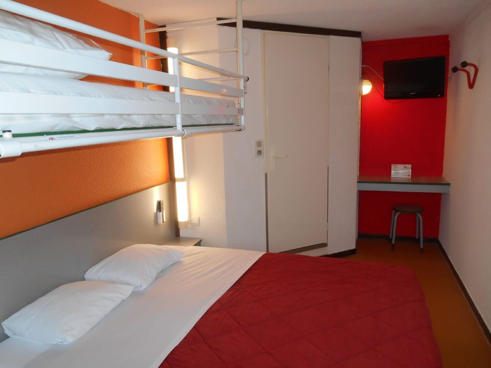 Standard Room, Multiple Beds (1 Double and 1 Single bed) | Premium bedding, desk, blackout drapes, iron/ironing board