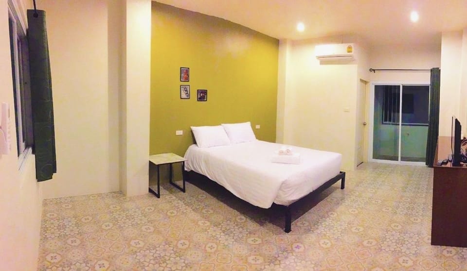 Standard Double Room | Free WiFi