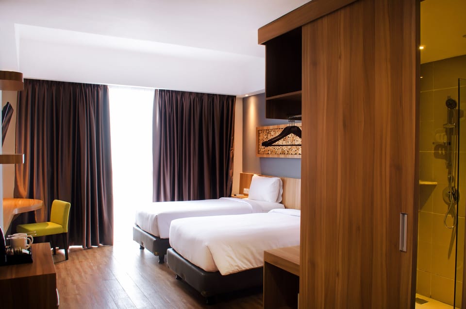 In-room safe, desk, iron/ironing board, free WiFi
