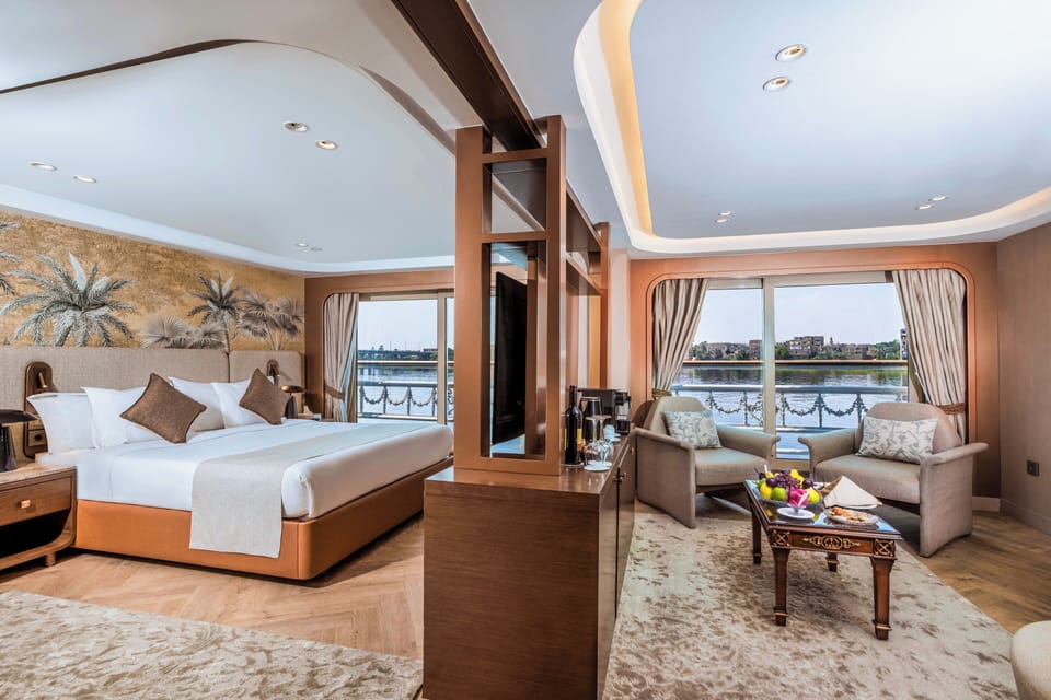 Royal Suite | Premium bedding, minibar, in-room safe, soundproofing