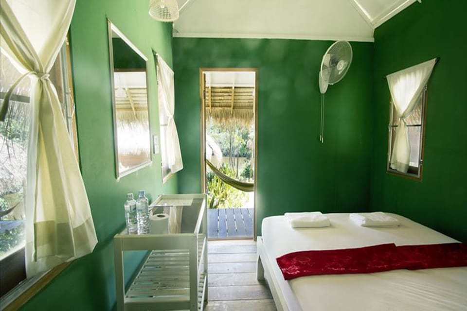 Wooden Bungalow (Fan Room) | WiFi (free)
