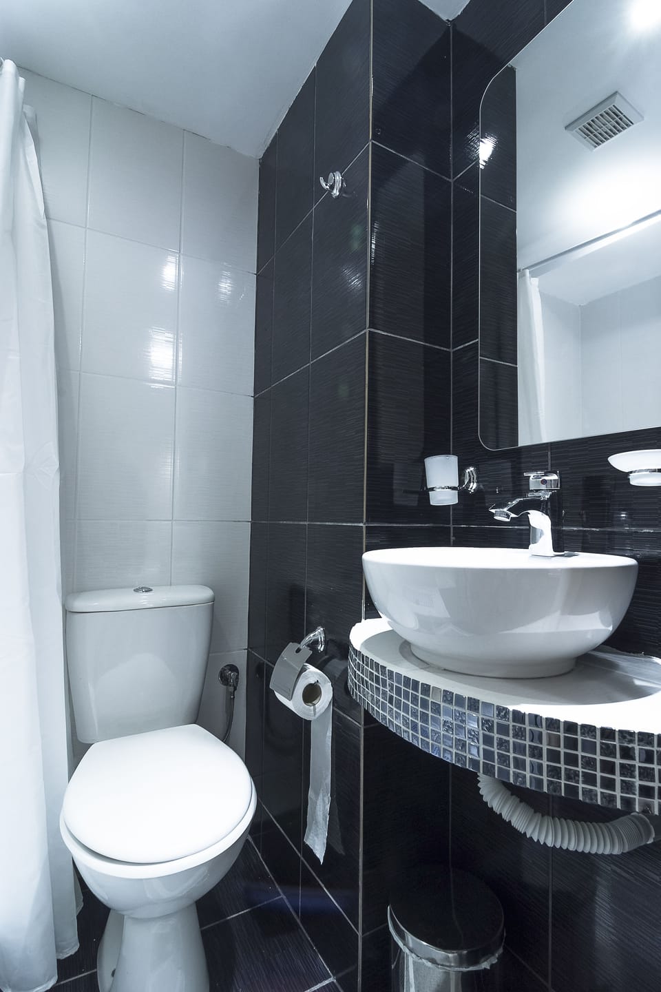 Shower, towels