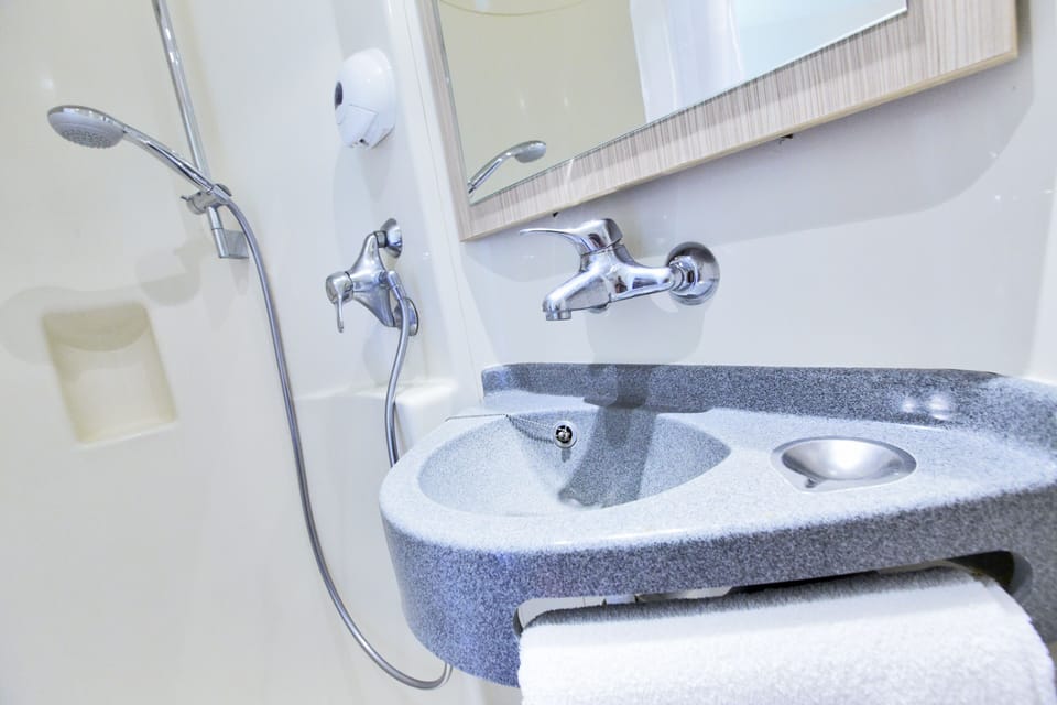 Bathroom shower