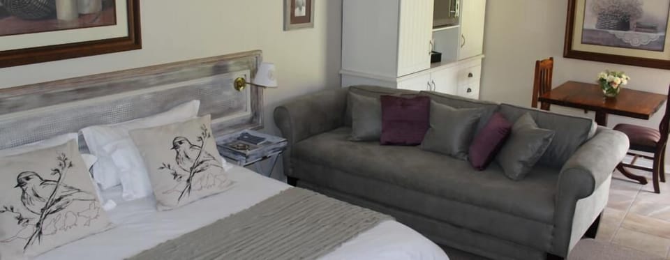 In-room safe, WiFi (free)