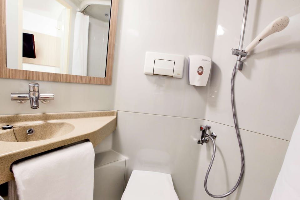 Eco-friendly toiletries, towels
