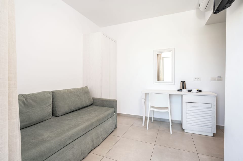 Premium Suite | Soundproofing, bed sheets