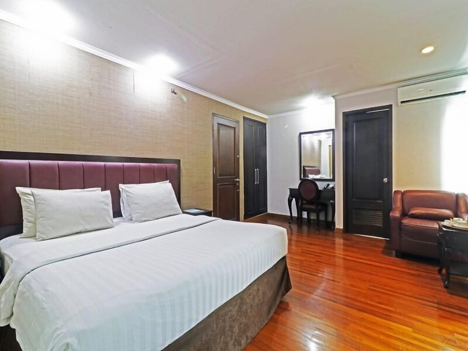 Executive Room | In-room safe, desk, soundproofing, free WiFi