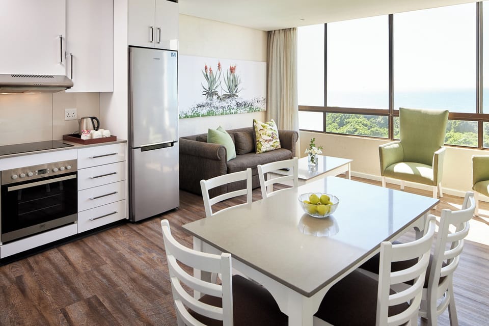 Apartment, 2 Bedrooms, Sea View | Private kitchen | Fridge, microwave, oven, stovetop