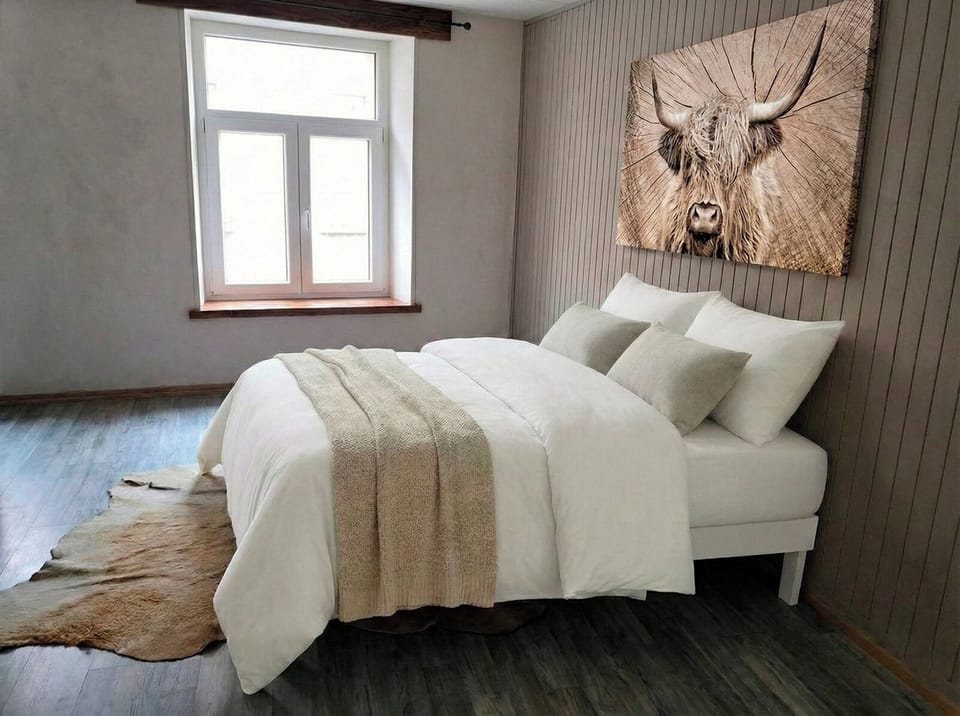 City House | Egyptian cotton sheets, premium bedding, minibar, individually decorated
