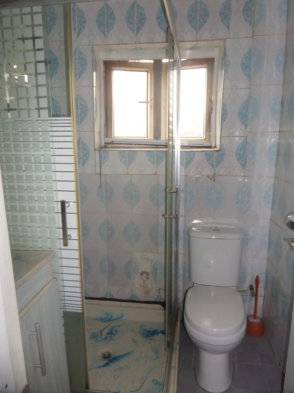 Standard Room | Bathroom | Free toiletries, towels, soap, toilet paper