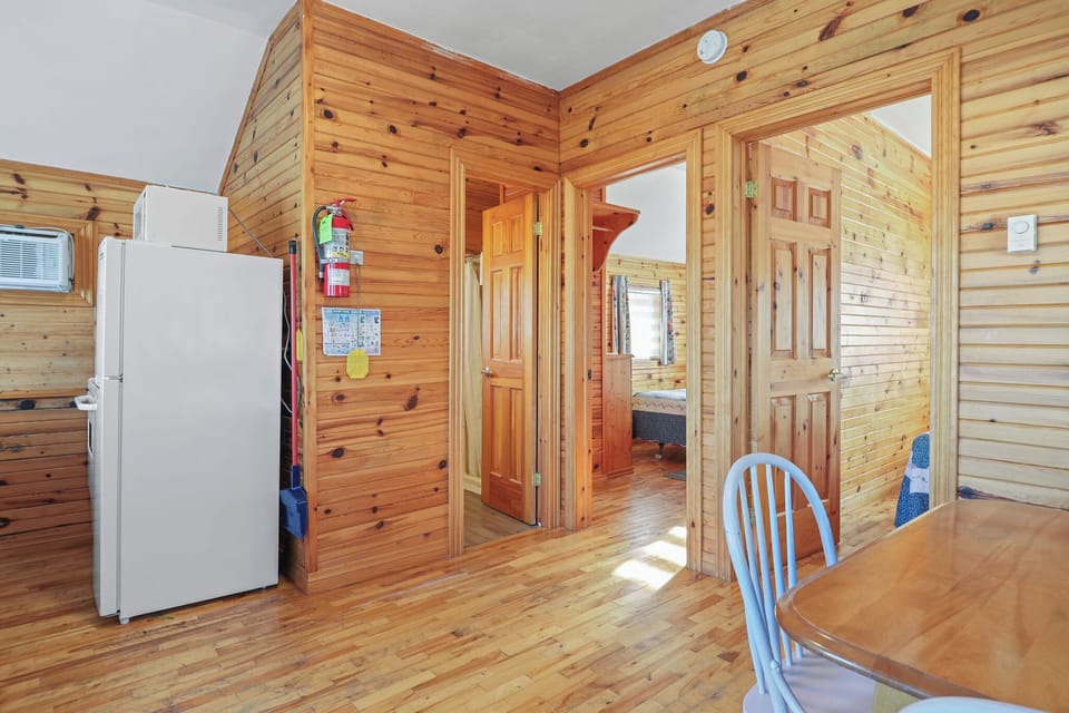 Premier Cottage, 2 Bedrooms | Living area | 39-inch LCD TV with cable channels, TV