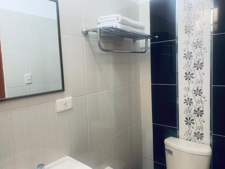 Superior Double Room | Bathroom | Shower