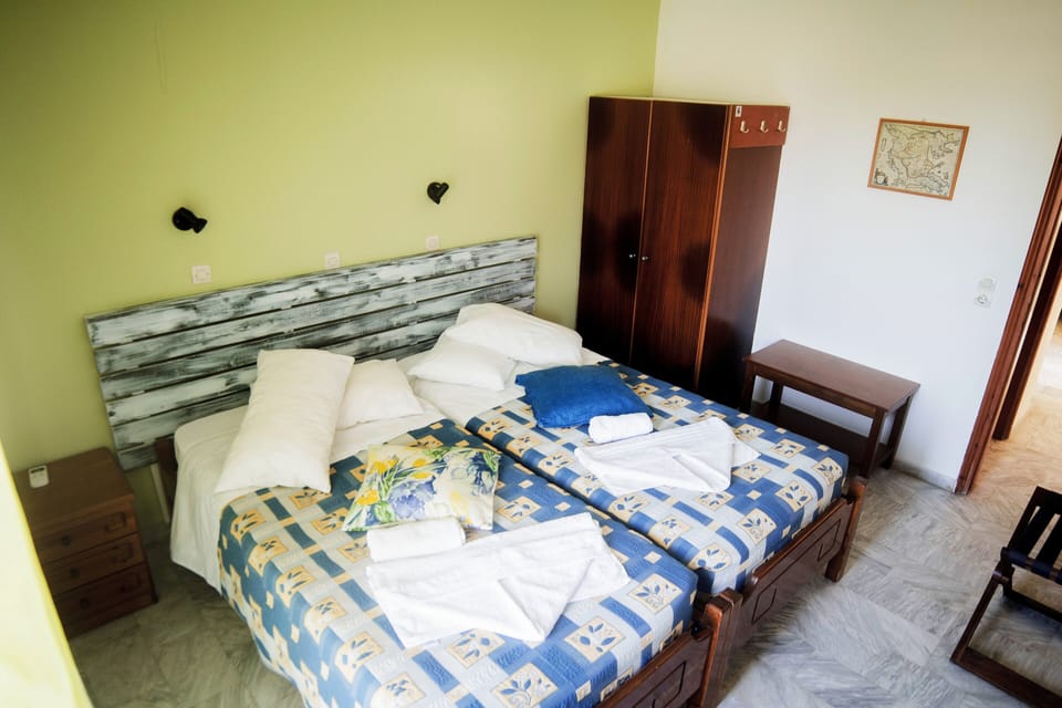 1 bedroom, premium bedding, soundproofing, iron/ironing board