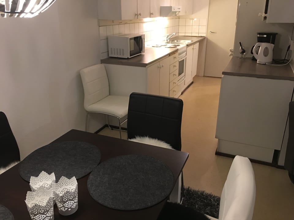 Three-Bedroom apartment, Ground Floor - 1 - | In-room dining