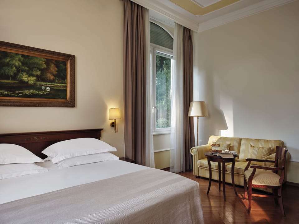 Family Room Opatija View | Minibar, cribs/infant beds, free WiFi, bed sheets