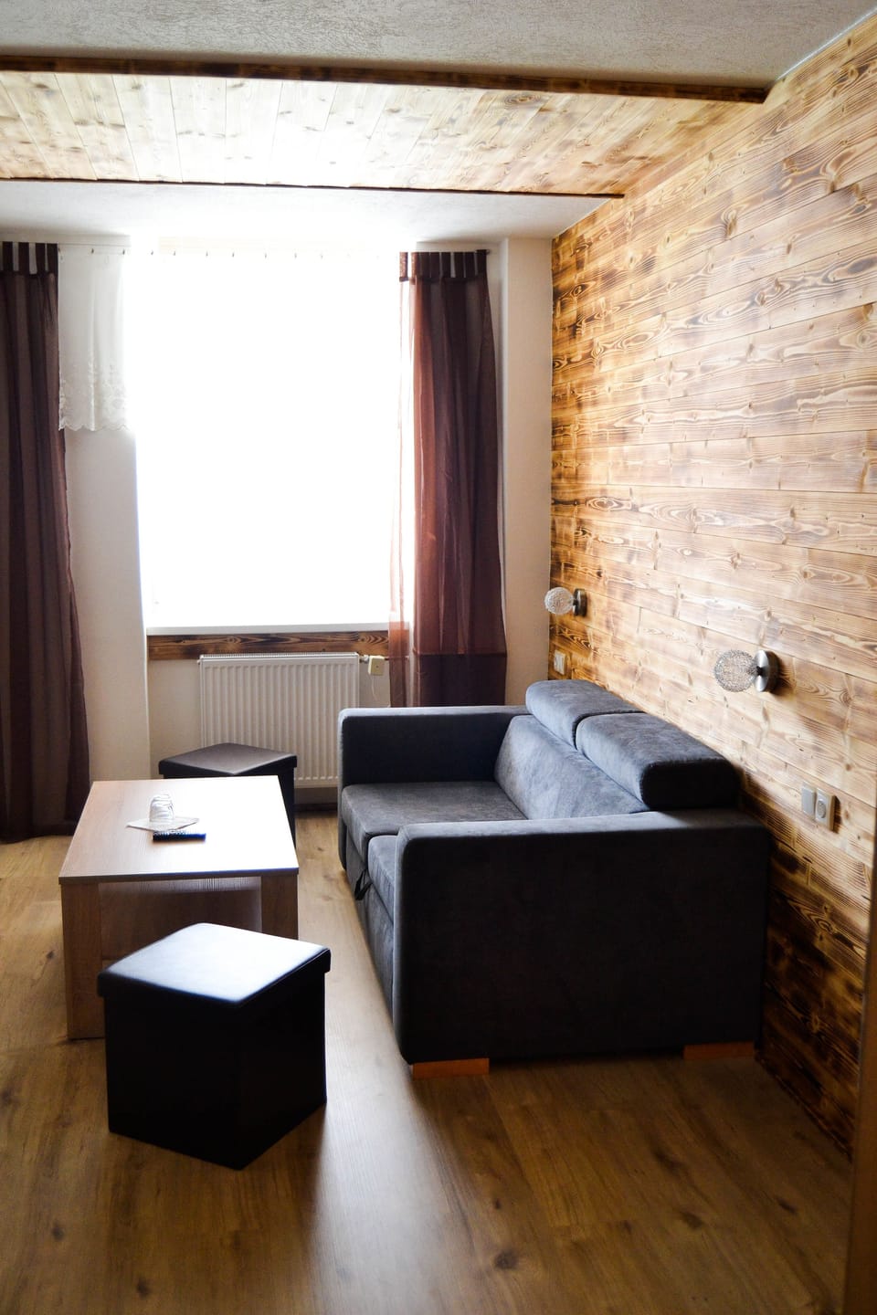 Apartment | Living area | TV