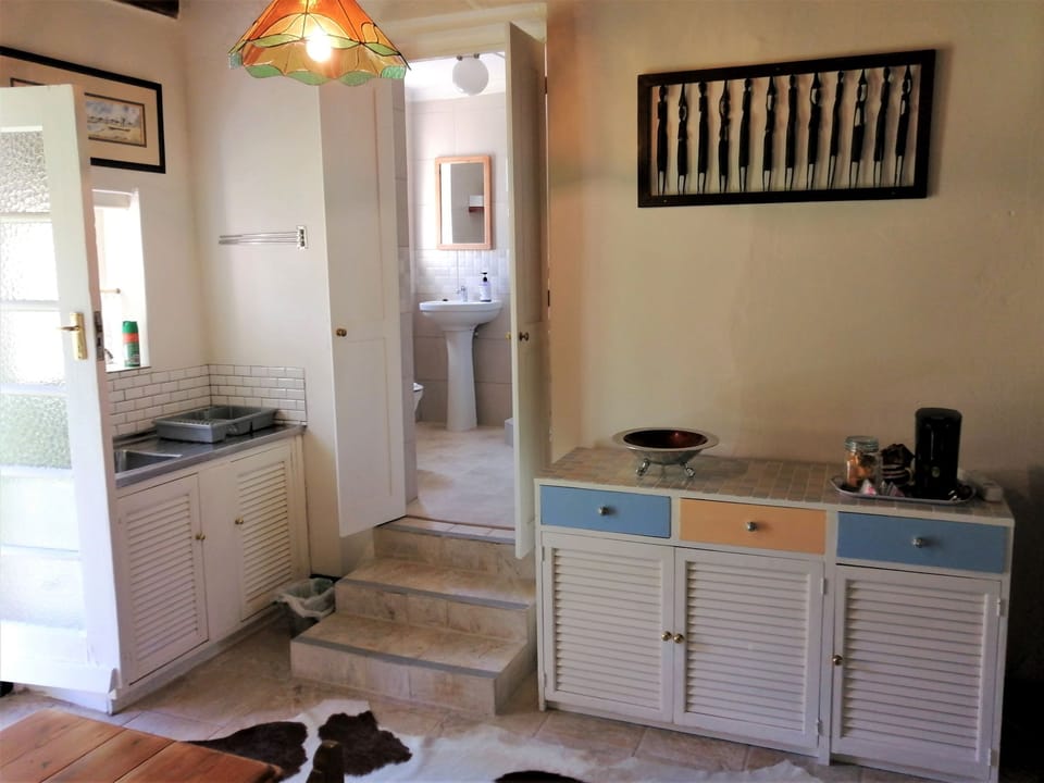 Deluxe Room, 2 Bedrooms | Private kitchenette | Electric kettle