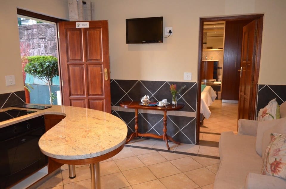 Luxury Bed and Breakfast  | Living area | TV