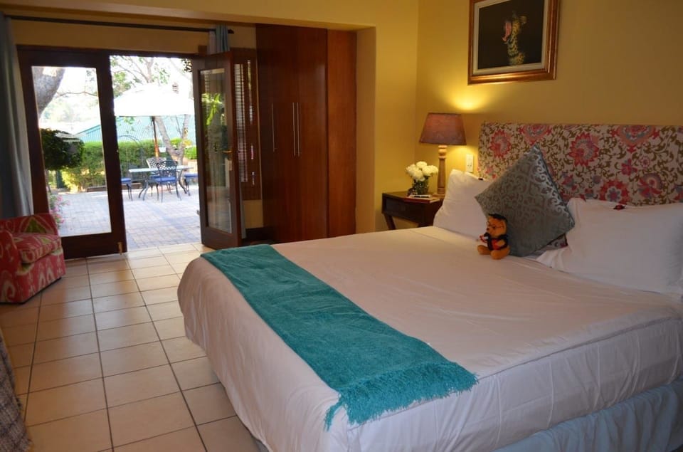 Deluxe Bed and Breakfast  | Minibar, desk, rollaway beds, free WiFi