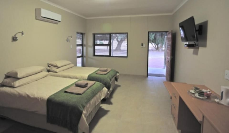Premium bedding, desk, WiFi (free), bed sheets