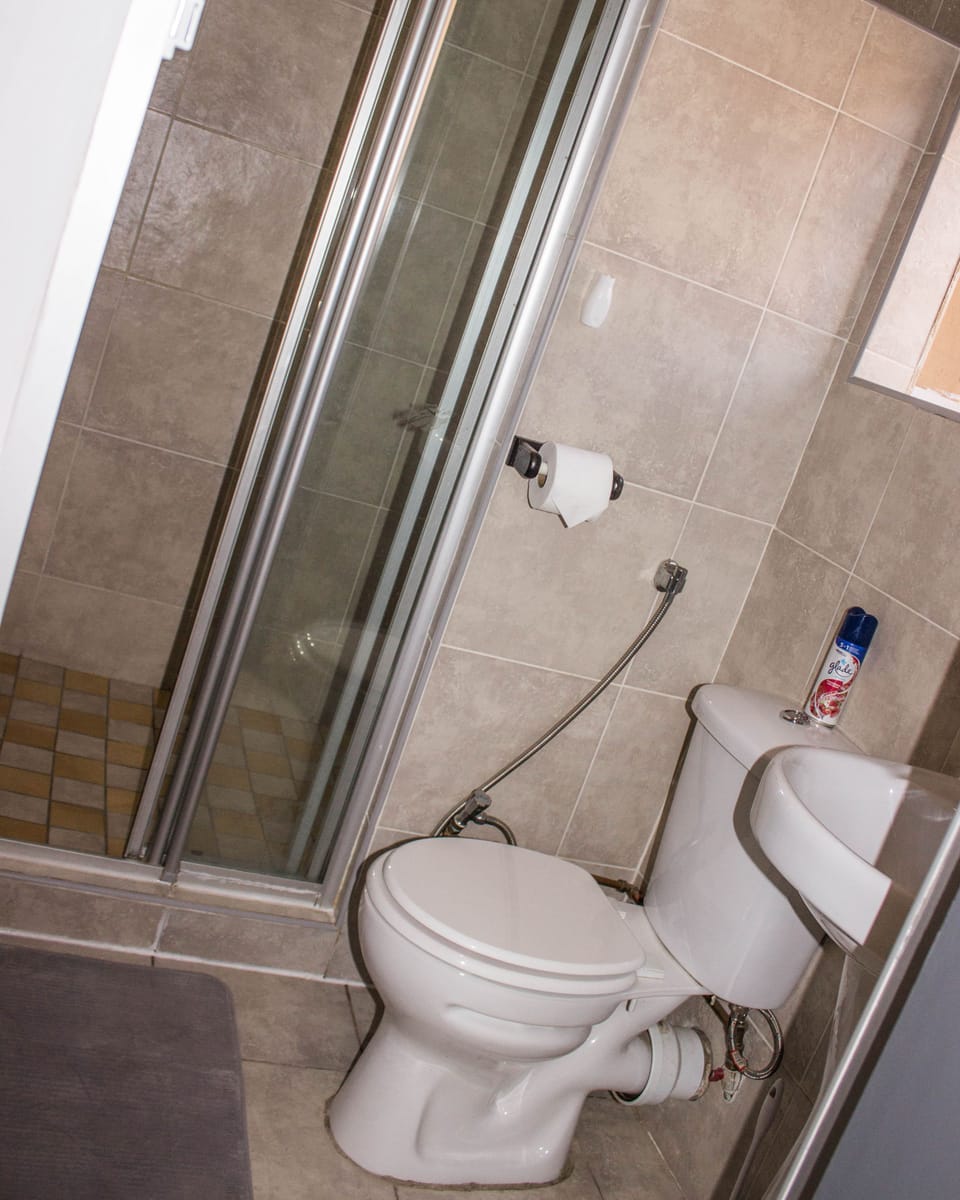 Free toiletries, towels