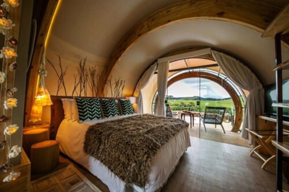 Superior Tent | Pillowtop beds, minibar (free items), in-room safe, WiFi (free)
