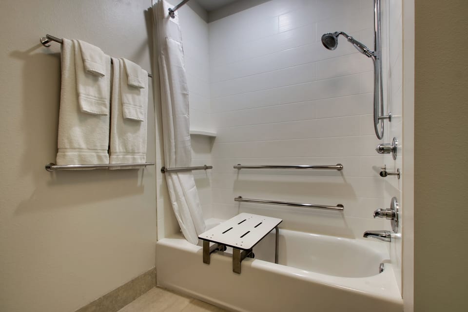 Shower, free toiletries, hair dryer, towels