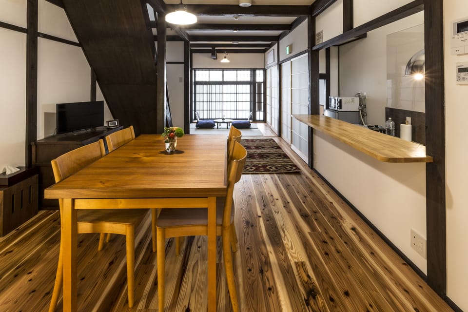 Suite | In-room dining