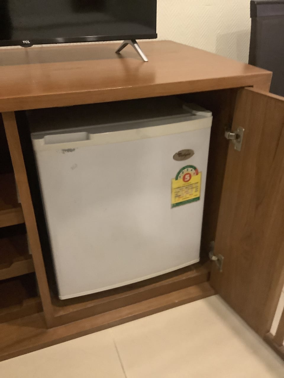 Minibar, desk, soundproofing, free WiFi