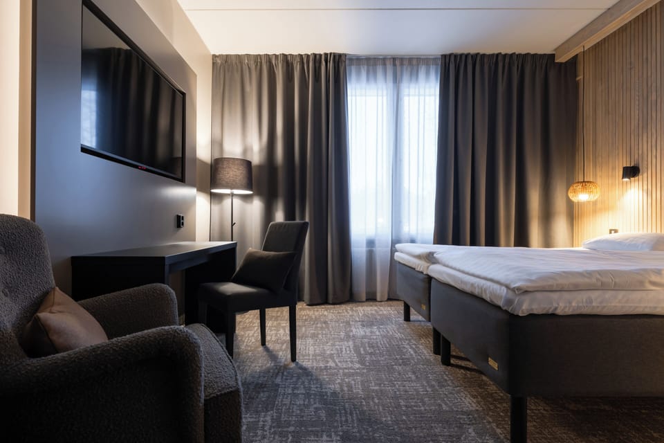 Superior Double Room | Desk, laptop workspace, blackout drapes, free WiFi