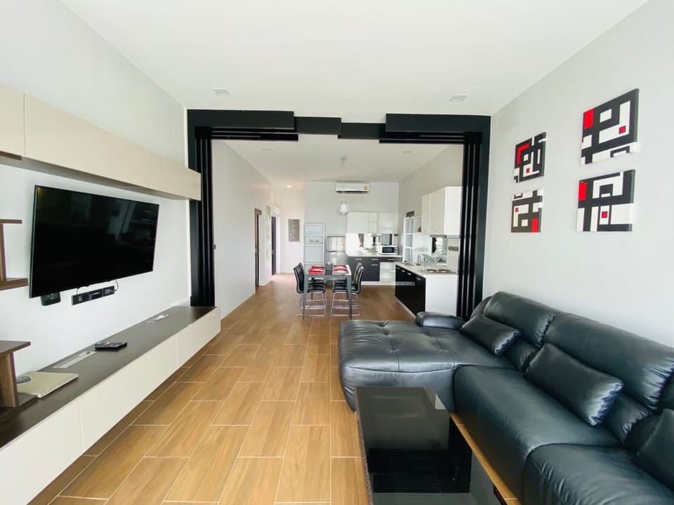 Family House | Living area | Flat-screen TV