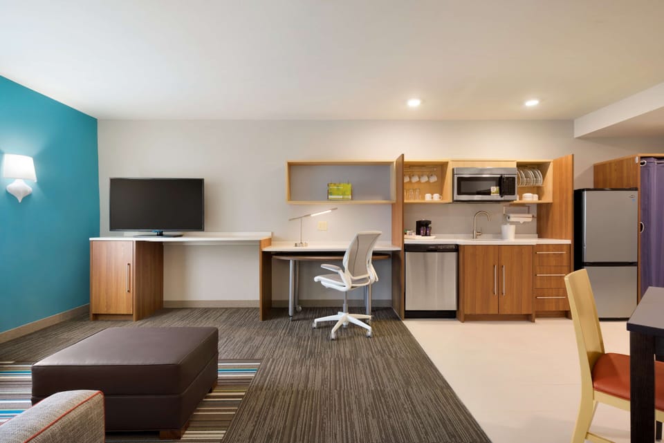In-room safe, desk, laptop workspace, blackout drapes