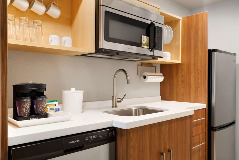 Studio, 2 Queen Beds, Non Smoking | Private kitchen | Full-size fridge, microwave, dishwasher, coffee/tea maker