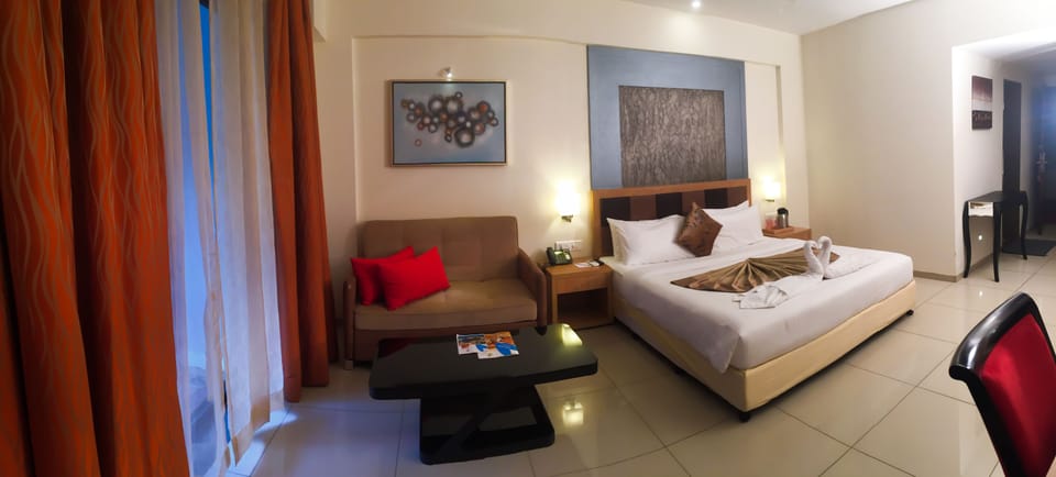 Superior Studio, 1 Double Bed, Garden View | Premium bedding, minibar, in-room safe, desk