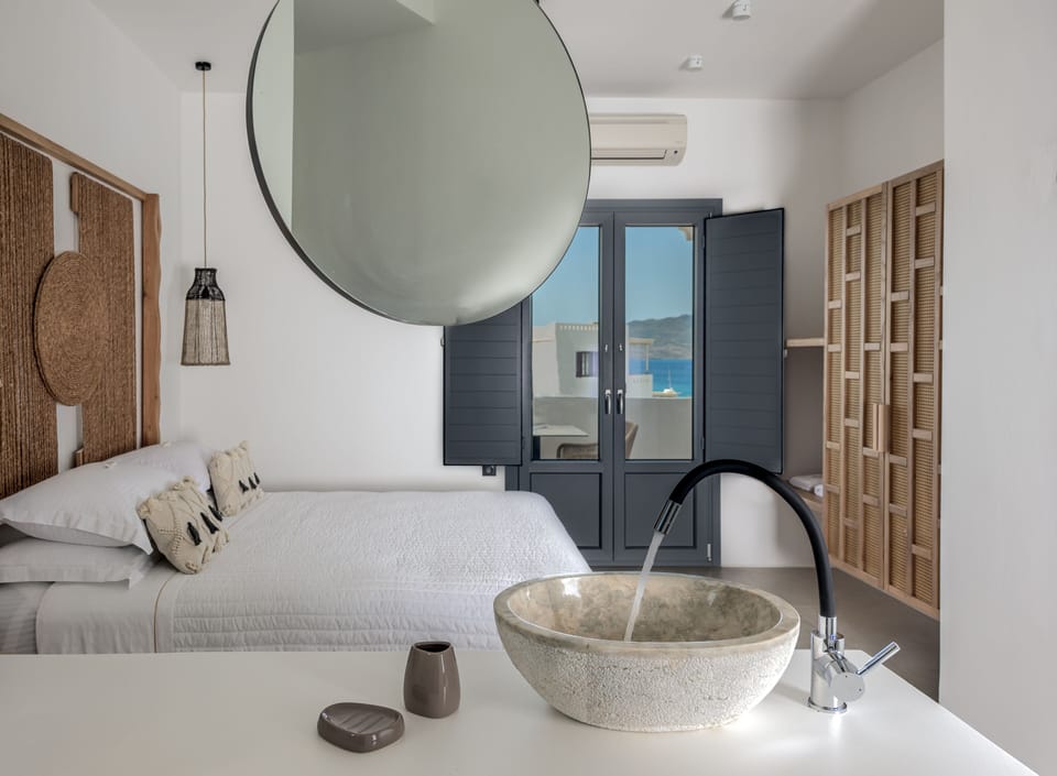 Premium Suite, 1 Bedroom, Sea View | Bathroom | Free toiletries, hair dryer, towels