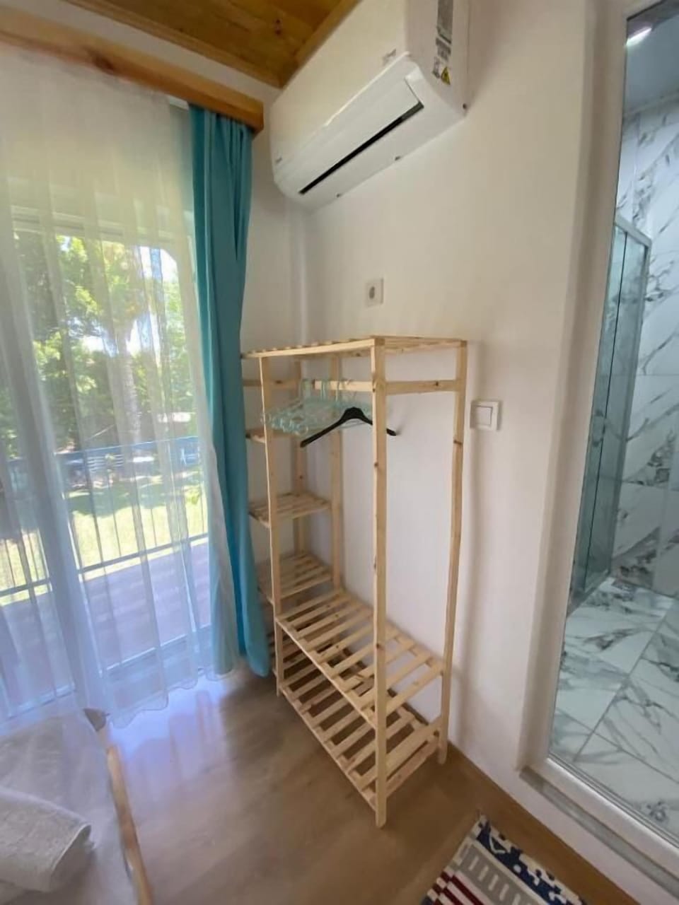 In-room safe, desk, cribs (free), WiFi (free)