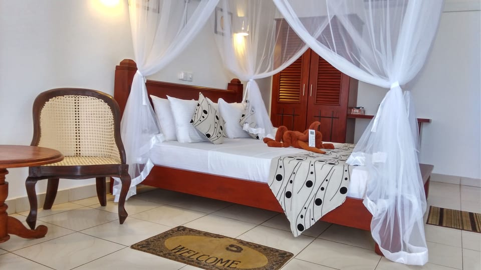 Executive Room, Smoking, Sea View | In-room safe, desk, free WiFi
