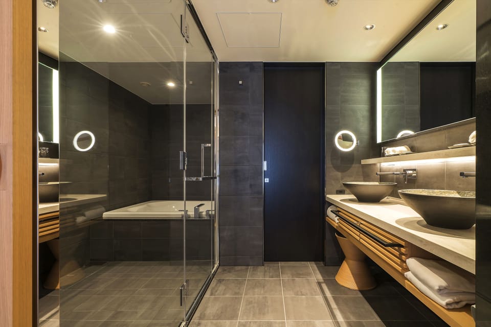 Premium Room, 2 Twin Beds (Castle View, Air Purifier) | Bathroom | Combined shower/tub, free toiletries, hair dryer, slippers