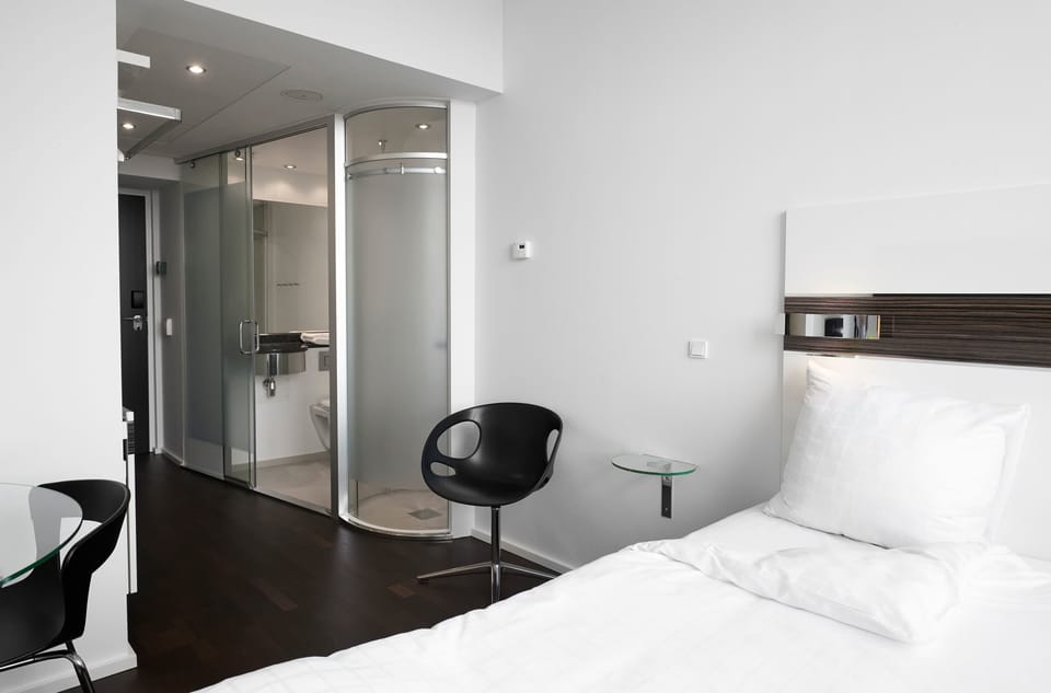 Hypo-allergenic bedding, desk, soundproofing, cribs/infant beds