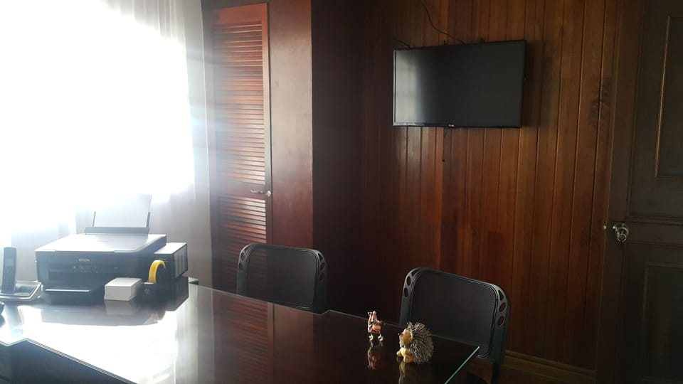 Concierge desk