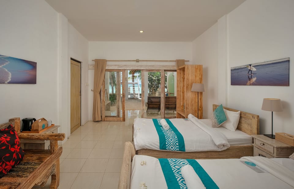Twin Bedroom Sea View | In-room safe, desk, blackout drapes, WiFi (free)