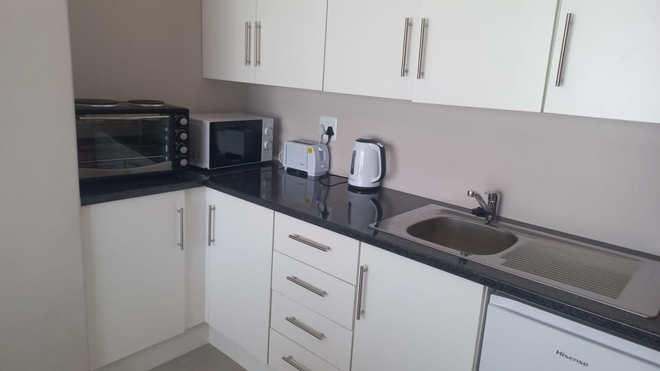 Luxury Apartment, Balcony, Lagoon View | Individually decorated, individually furnished, desk, laptop workspace