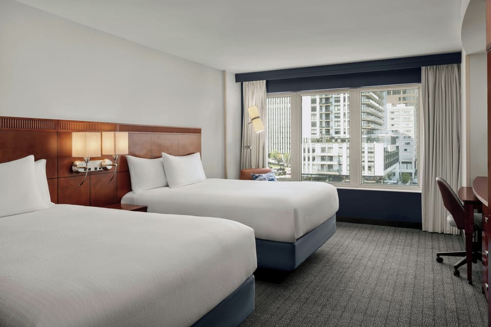 Premium bedding, in-room safe, desk, laptop workspace