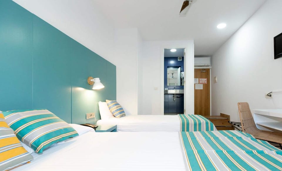 Standard Twin Room, City View | In-room safe, free WiFi, bed sheets
