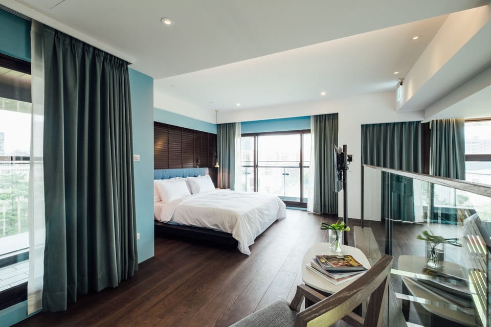 chez nous penthouse with washlet | Minibar, in-room safe, desk, soundproofing