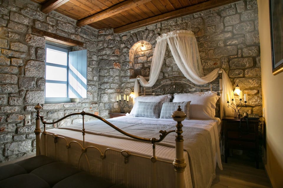 Superior Suite, Sea View (2 adults) | 1 bedroom, Egyptian cotton sheets, premium bedding, down comforters