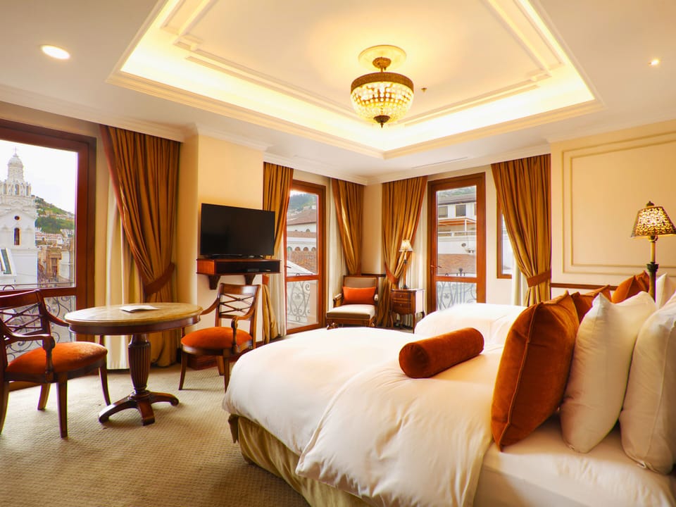 Premium Suite, 2 Twin Beds, Park View | 1 bedroom, premium bedding, down comforters, in-room safe