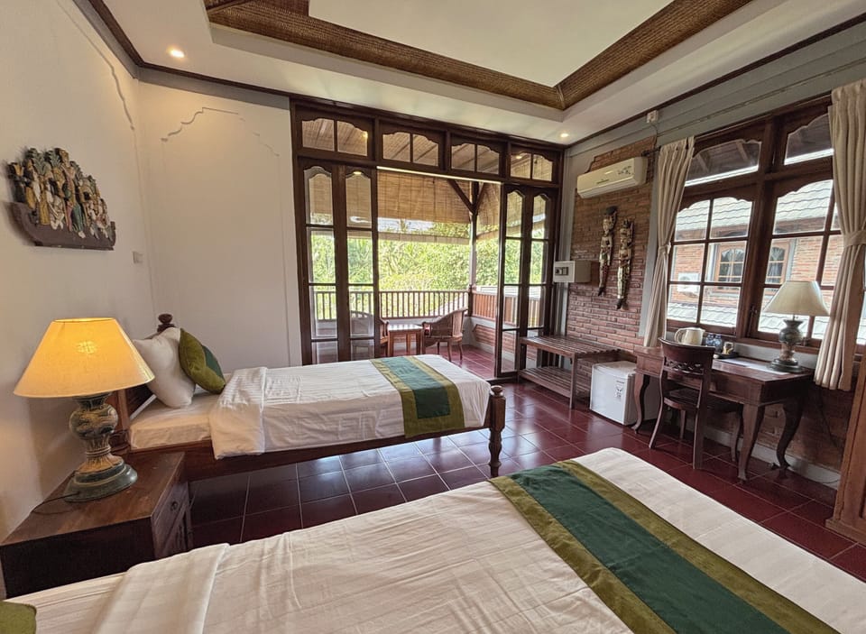 Deluxe Twin Room | In-room safe, desk, rollaway beds, free WiFi