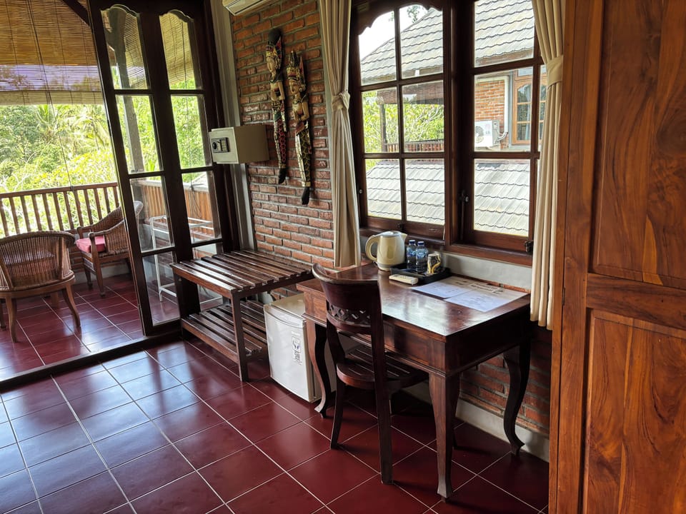 In-room safe, desk, rollaway beds, free WiFi